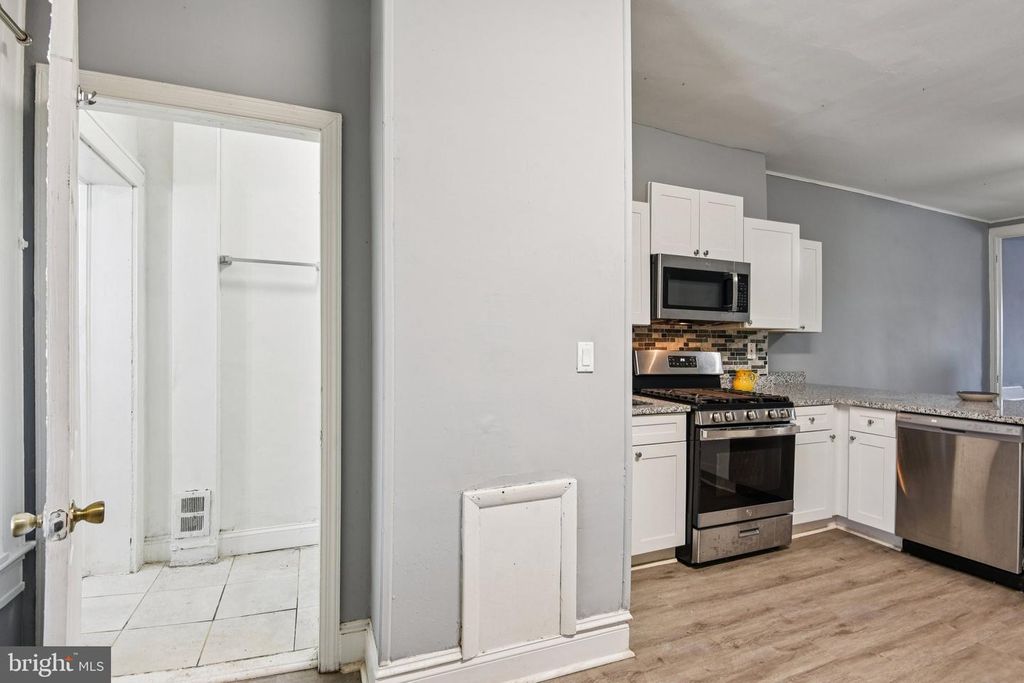 Image 13 of property listing at 3438 BELAIR RD, Baltimore, MD 21213