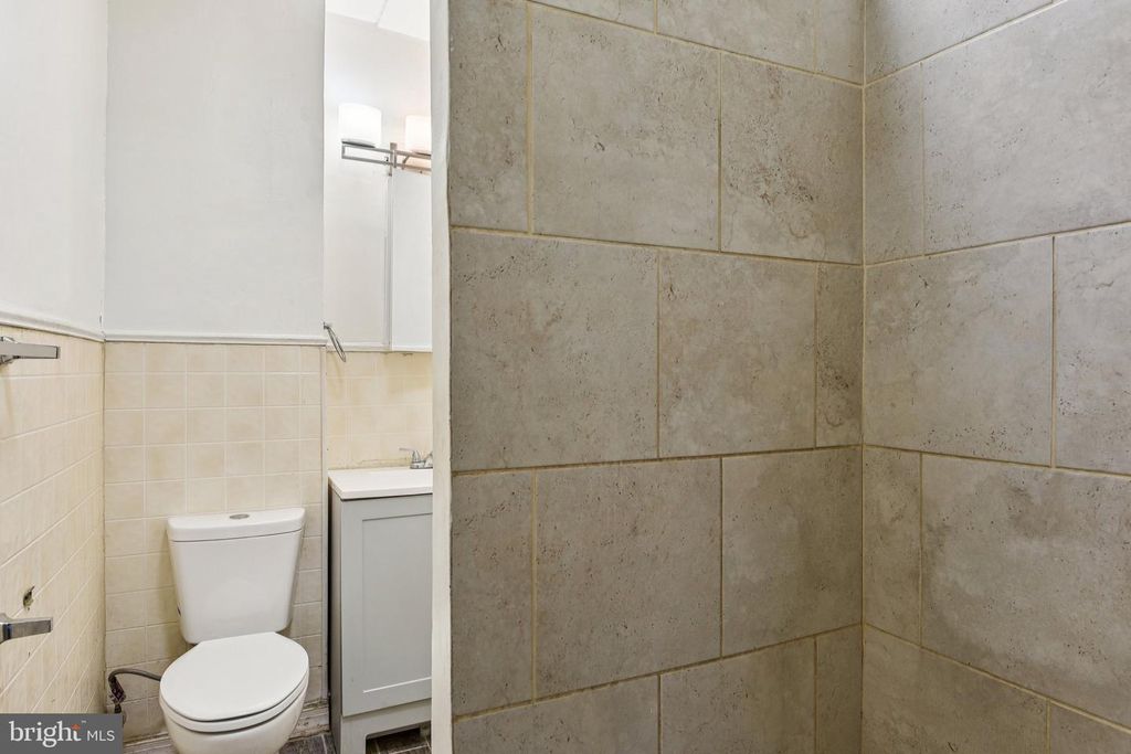 Image 24 of property listing at 3438 BELAIR RD, Baltimore, MD 21213