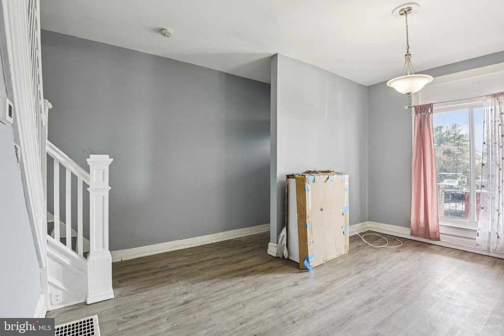 Image 5 of property listing at 3438 BELAIR RD, Baltimore, MD 21213