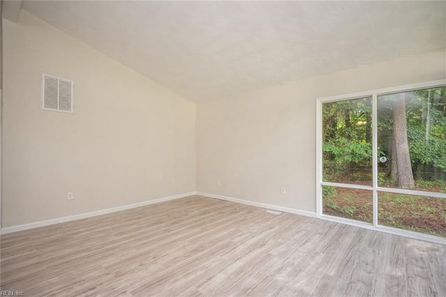917 Garfield AVE, Suffolk, VA 23434