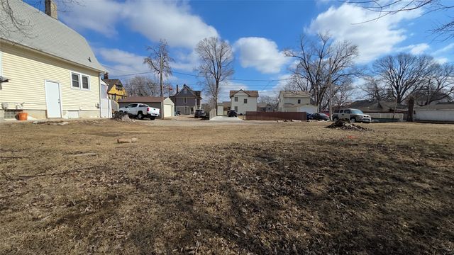 1311 10th Street, Des Moines, IA 50314