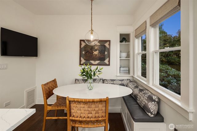 1522 34th Avenue, Seattle, WA 98122