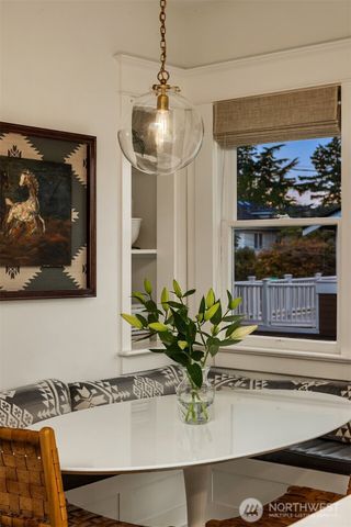 1522 34th Avenue, Seattle, WA 98122