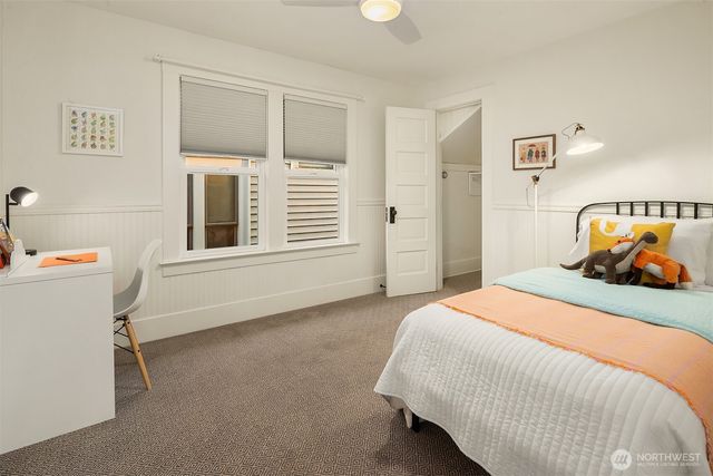 1522 34th Avenue, Seattle, WA 98122