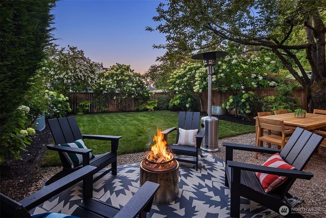 1522 34th Avenue, Seattle, WA 98122