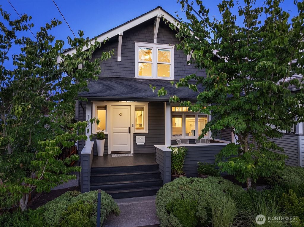 1522 34th Avenue, Seattle, WA 98122