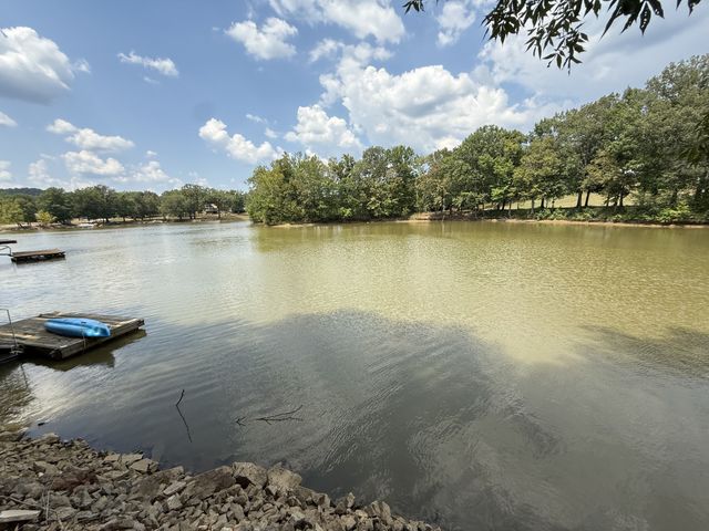 261 Lakeview Dr, Bath Springs, TN 38311