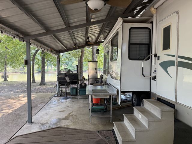 261 Lakeview Dr, Bath Springs, TN 38311