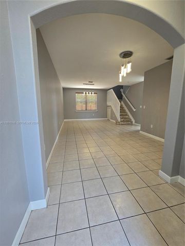 5630 NW 107th Avenue 1605, Doral, FL 33178