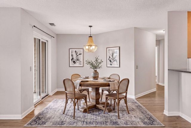 6155 Chasewood Parkway 1, Minnetonka, MN 55343