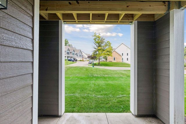 6155 Chasewood Parkway 1, Minnetonka, MN 55343