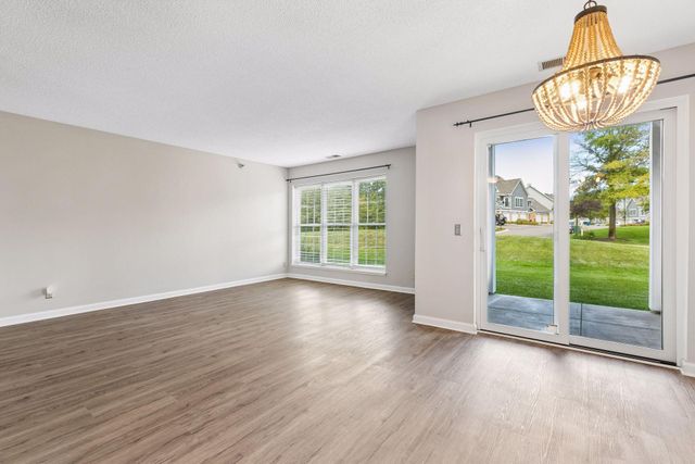6155 Chasewood Parkway 1, Minnetonka, MN 55343