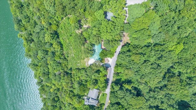 160 January Pl, Smithville, TN 37166