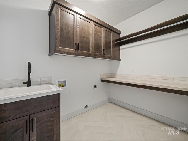 6952 E Chicken Hawk Loop, Nampa, ID 83686