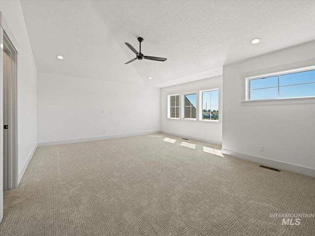 6952 E Chicken Hawk Loop, Nampa, ID 83686