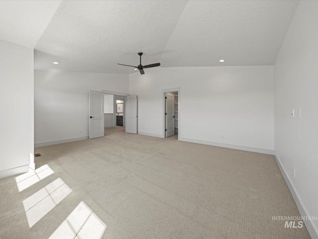 6952 E Chicken Hawk Loop, Nampa, ID 83686