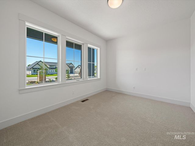 6952 E Chicken Hawk Loop, Nampa, ID 83686