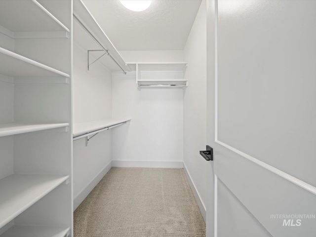 6952 E Chicken Hawk Loop, Nampa, ID 83686