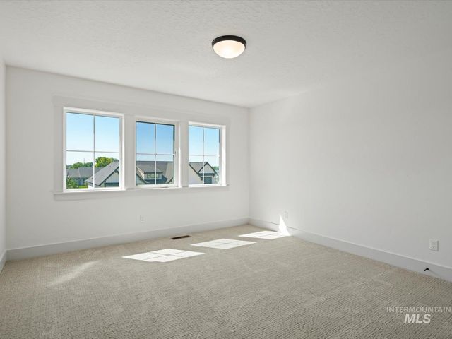 6952 E Chicken Hawk Loop, Nampa, ID 83686