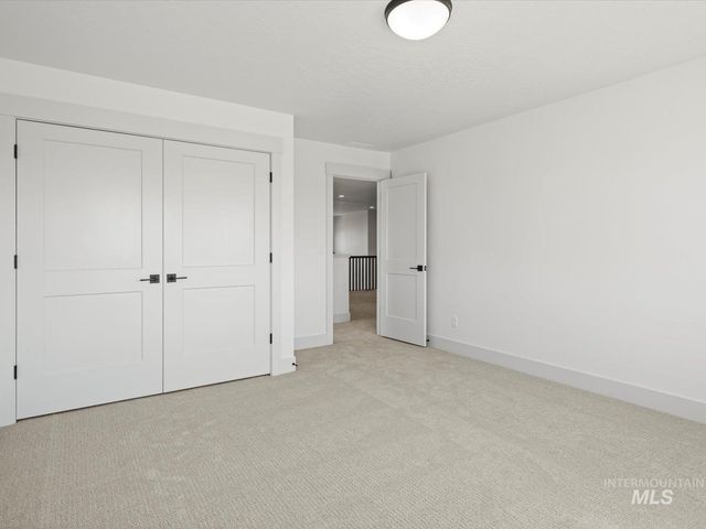 6952 E Chicken Hawk Loop, Nampa, ID 83686