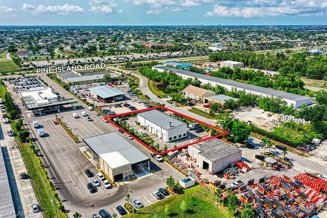 329 NE 3rd AVE, Cape Coral, FL 33909