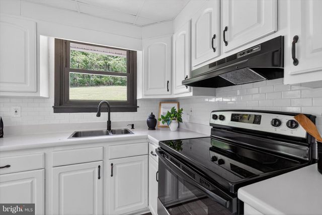 240 HARMAN RD, Halifax, PA 17032