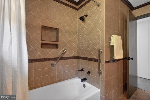 240 HARMAN RD, Halifax, PA 17032