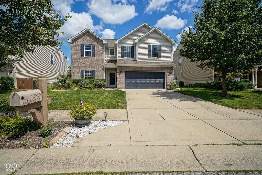 13855 Boulder Canyon Drive, Fishers, IN 46038