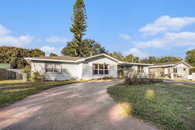 625 AVENUE D NE, Winter Haven, FL 33881