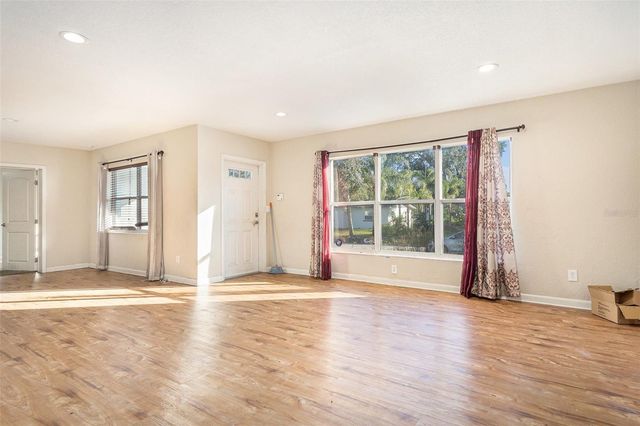 625 AVENUE D NE, Winter Haven, FL 33881