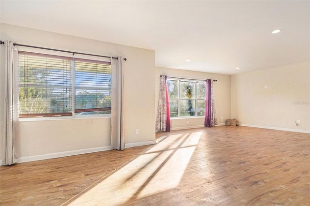 625 AVENUE D NE, Winter Haven, FL 33881