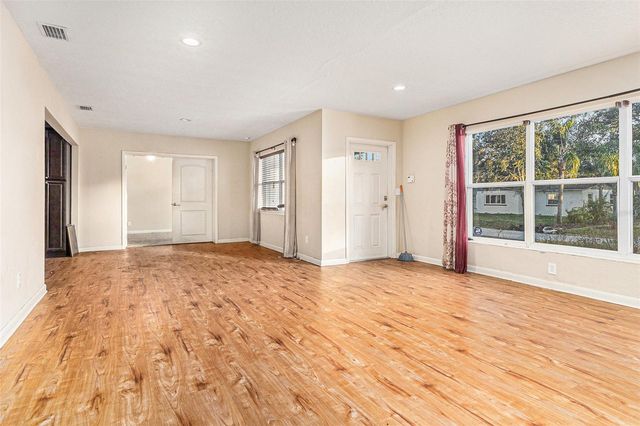 625 AVENUE D NE, Winter Haven, FL 33881