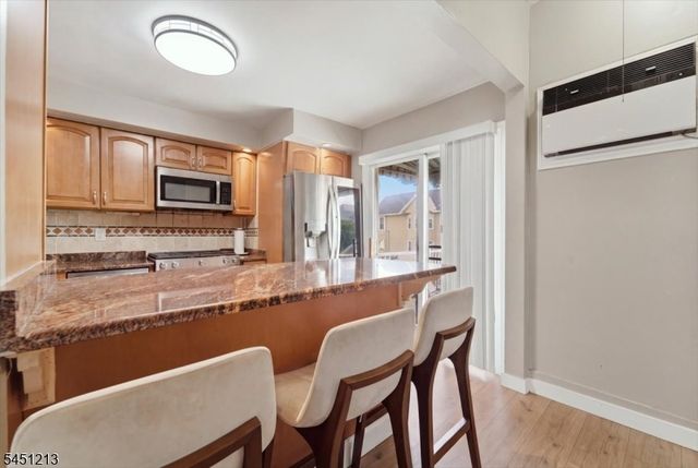 87 Curie Ave, Clifton City, NJ 07011