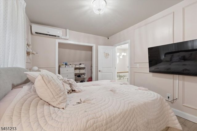 87 Curie Ave, Clifton City, NJ 07011
