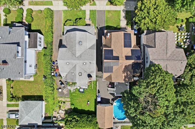 87 Curie Ave, Clifton City, NJ 07011