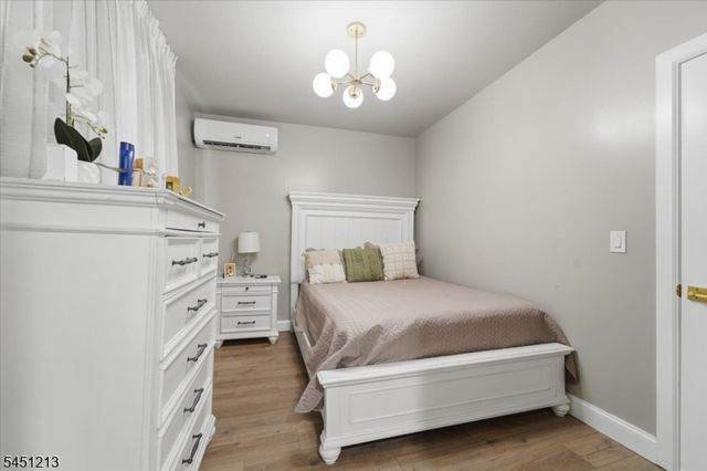 87 Curie Ave, Clifton City, NJ 07011