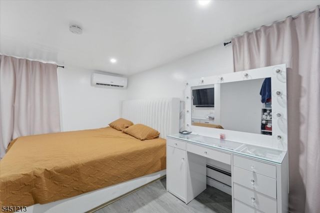 87 Curie Ave, Clifton City, NJ 07011