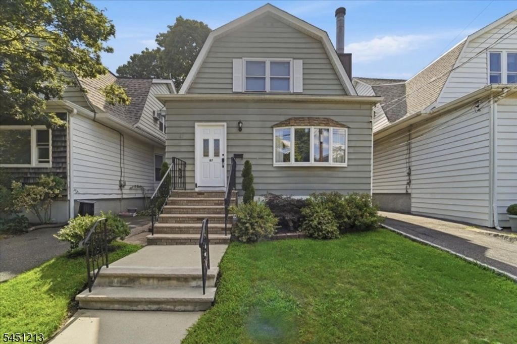 87 Curie Ave, Clifton City, NJ 07011