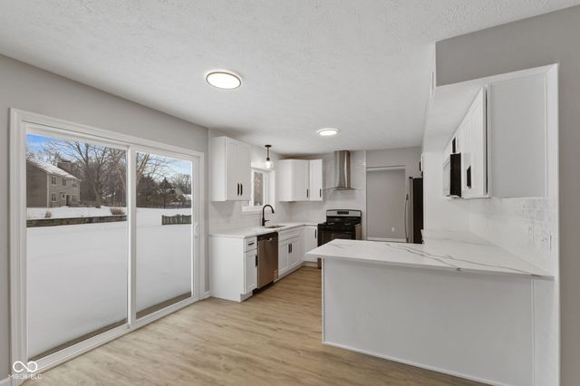 817 Timber Creek Drive, Indianapolis, IN 46239