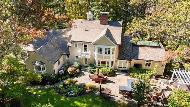 101 Draper Rd, Wayland, MA 01778