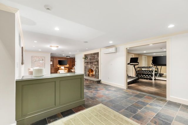 101 Draper Rd, Wayland, MA 01778