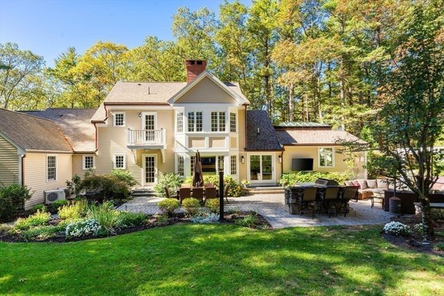 101 Draper Rd, Wayland, MA 01778