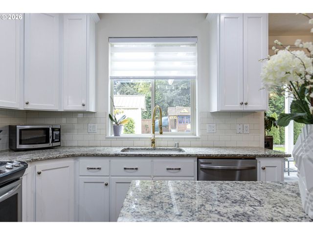 13237 Ne 51ST St, Vancouver, WA 98682