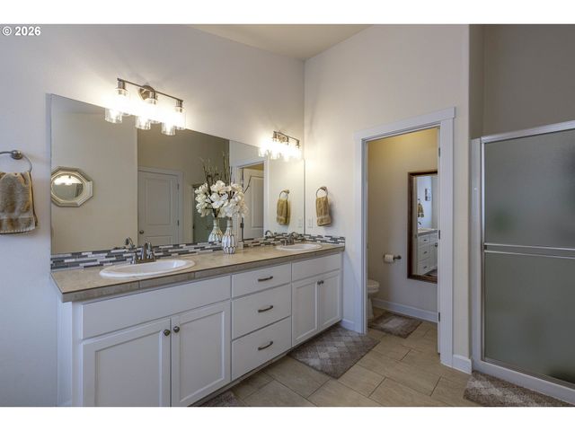 13237 Ne 51ST St, Vancouver, WA 98682