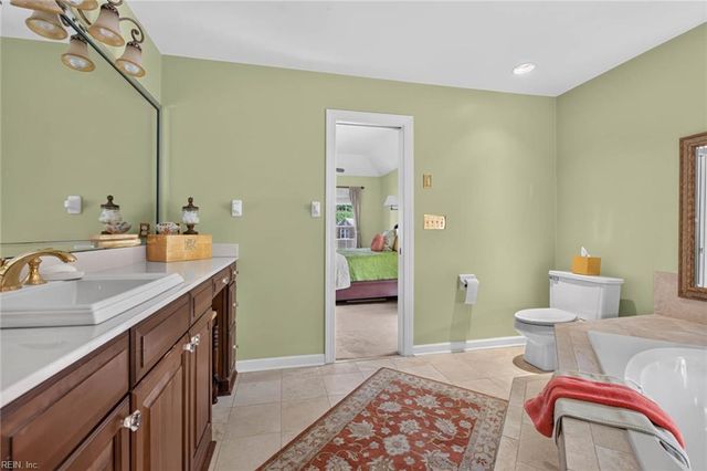 821 Quail Pointe CV, Virginia Beach, VA 23454