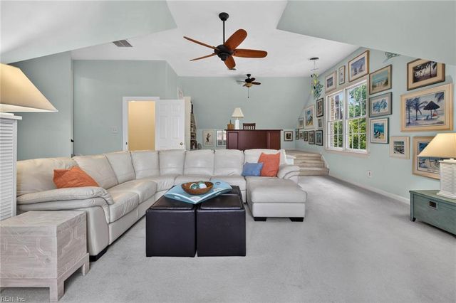 821 Quail Pointe CV, Virginia Beach, VA 23454