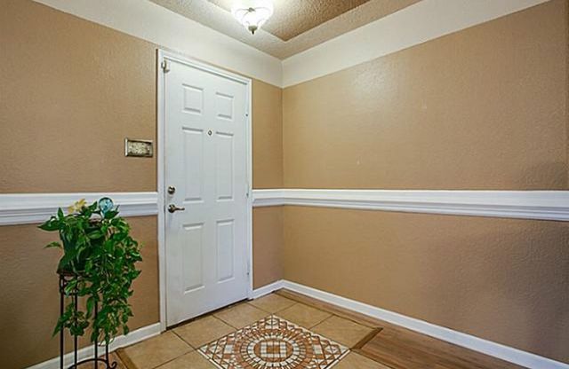 10708 Emerald Park Lane, Fort Worth, TX 76052