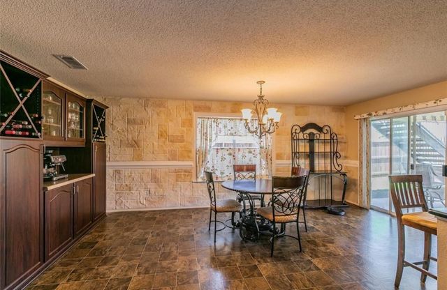 10708 Emerald Park Lane, Fort Worth, TX 76052