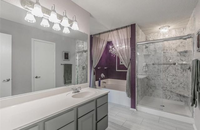 10708 Emerald Park Lane, Fort Worth, TX 76052