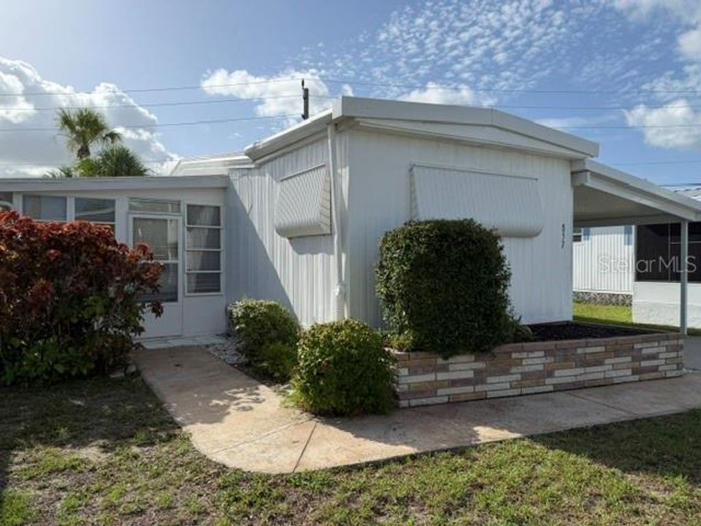 857 S GREEN CIRCLE, Venice, FL 34285